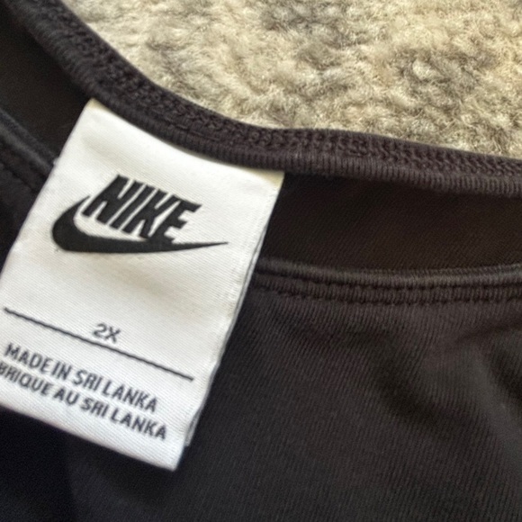 Nike Black Scoop Neck Tank Top Size 2X - Picture 3 of 3